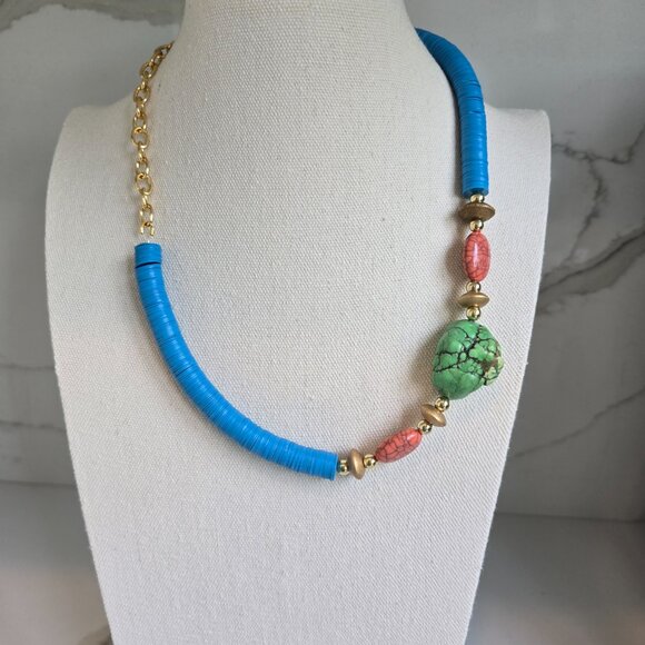 Blue/Coral/Green beaded choker - Picture 4 of 6